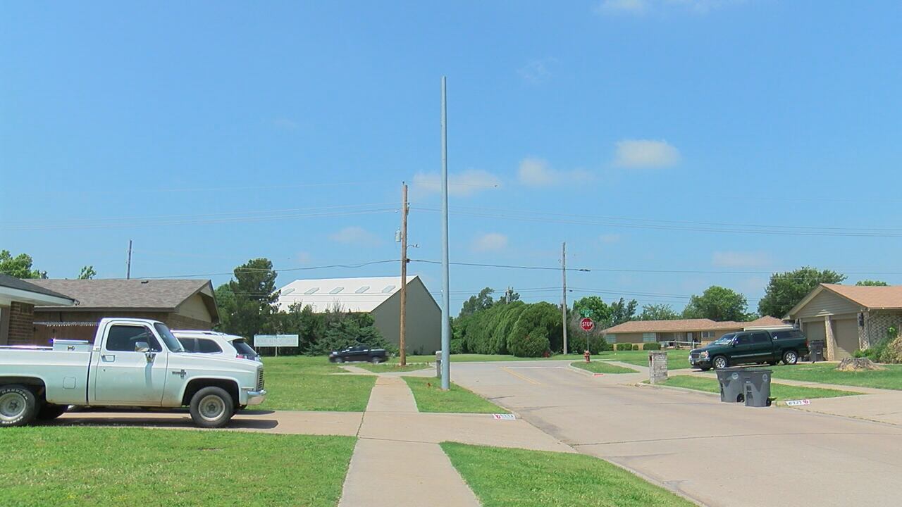 Concerns raised over new U.S. Cellular poles in Lawton neighborhoods - Vimarsana News